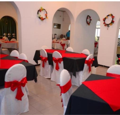 Jayasinghe Holiday Resort Kataragama Extérieur photo